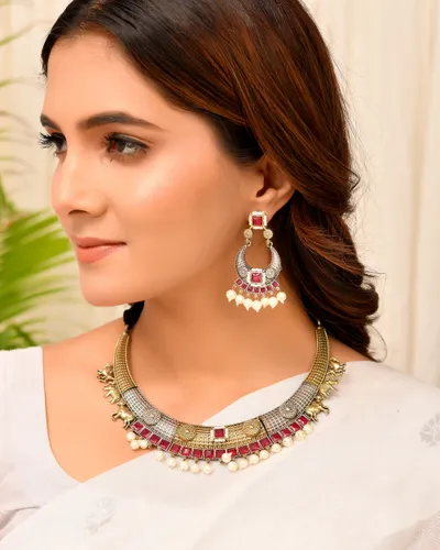 Nandi Dual Tone Stone Hasli Necklace Set